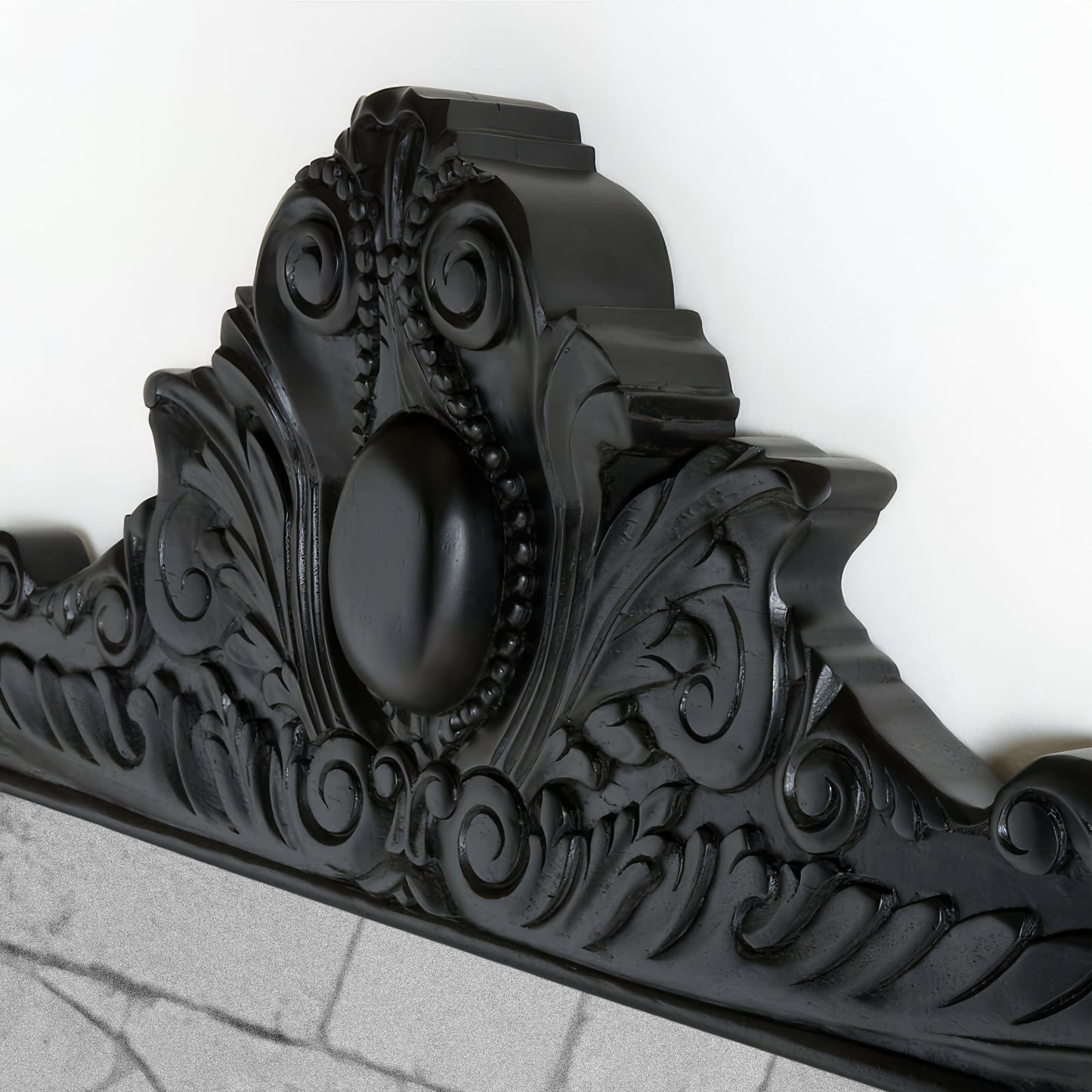 Post Chaste Designer Frame